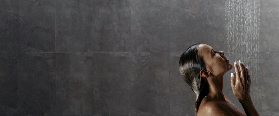 Why Do Eyelash Extensions Sting In The Shower?