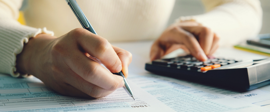 Learn how to File Taxes as a Lash Artist