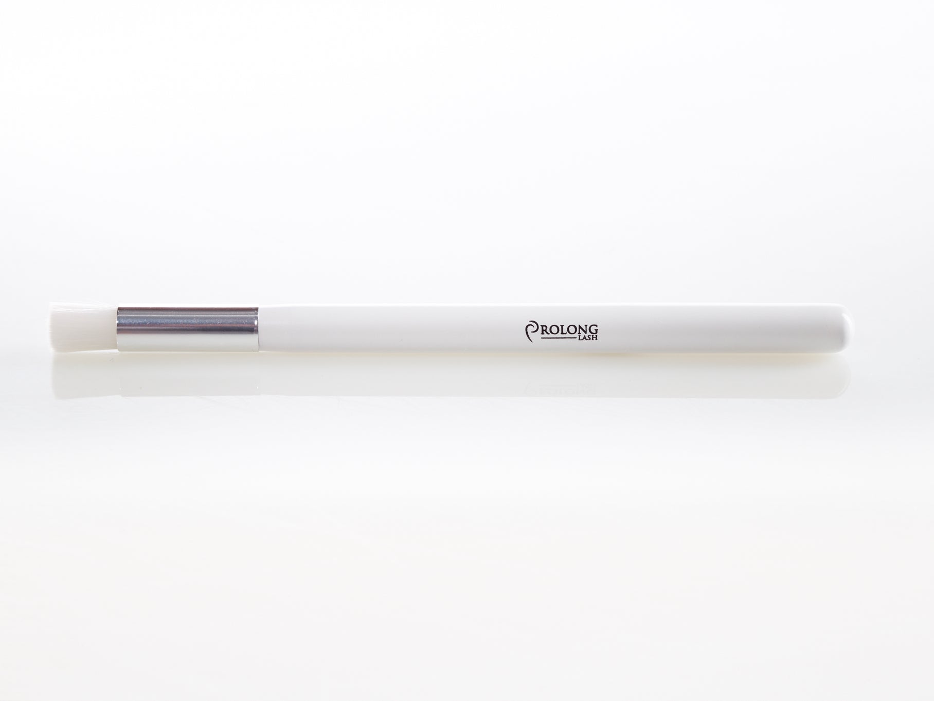 eyelash cleansing brush